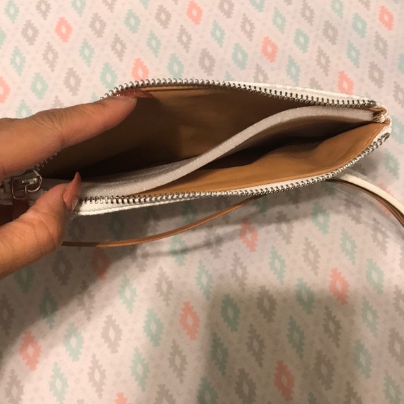 Michael Kors fanny pack belt - Picture 3 of 4